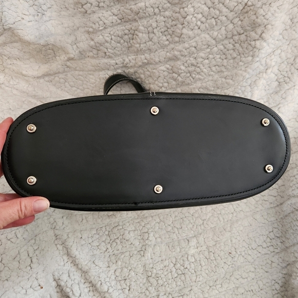 Dooney and Burke vintage Black Leather Shoulder Bag - Picture 10 of 13